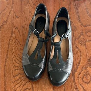 Black and Gray Women's Shoes